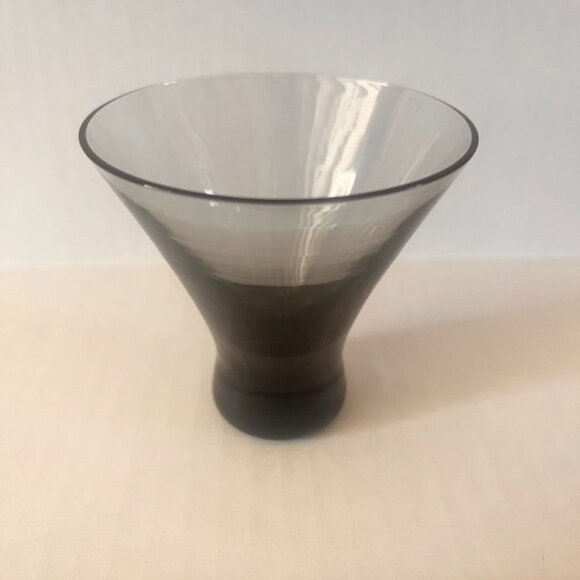 Vintage MCM Morgantown Normandie Smoke Gray Glass Cocktail Pitcher & Six Martini - Picture 5 of 9